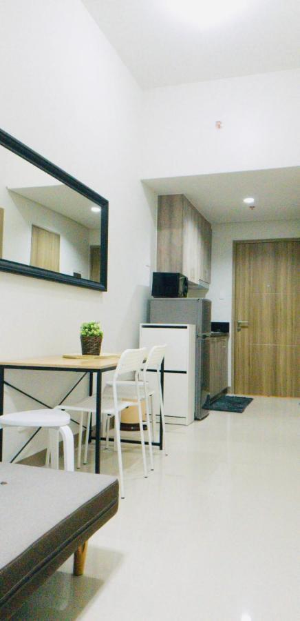 S Residences-Moa Manila Esterno foto
